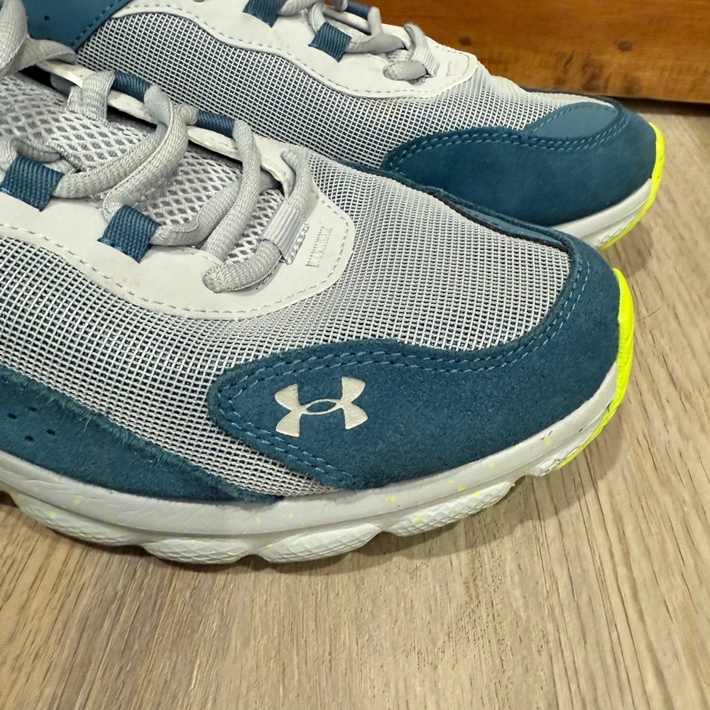 UNDER ARMOUR MEN'S UA CHARGED VERSSERT SPIKE GREY‎ GREEN SHOES Size 11.5